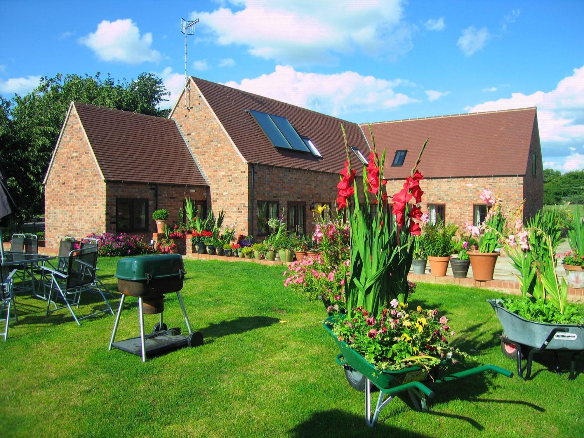 Church Farm Barns สแตรทฟอร์ด อะพอน เอวอน ภายนอก รูปภาพ